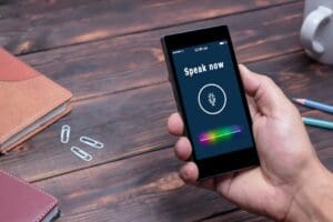 A interação com humanos digitais por meio das 4 dimensões de tons de voz